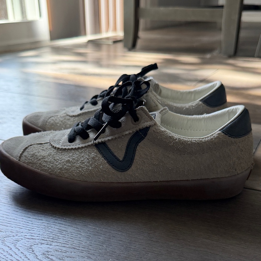 Vans Cream and Black Textured Sneakers: Low Pro